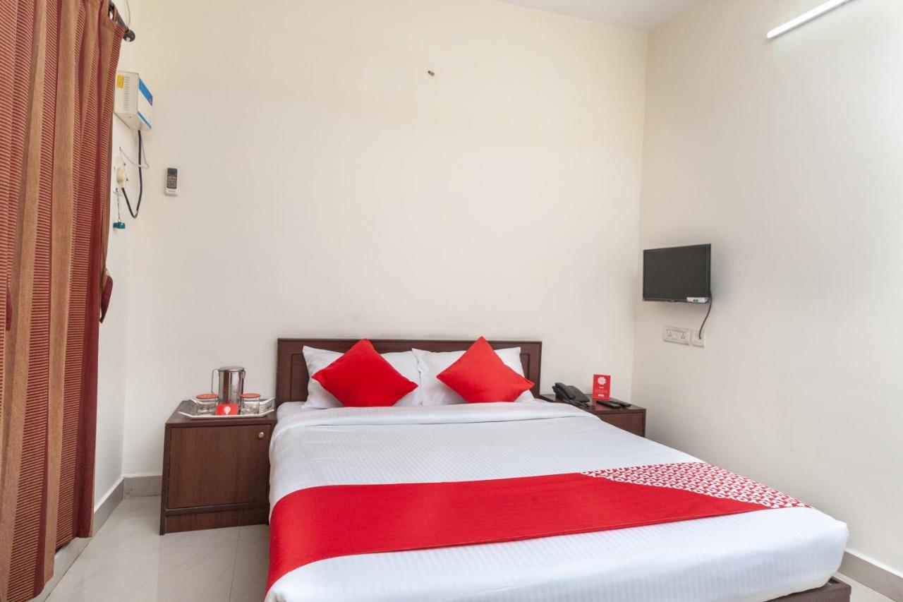 Oyo 22019 Skye Service Apartments Csennai Kültér fotó