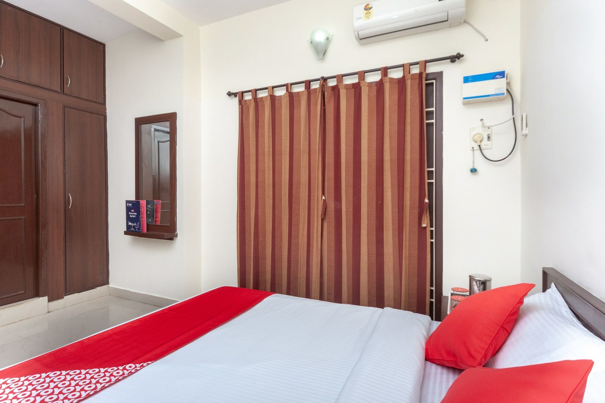 Oyo 22019 Skye Service Apartments Csennai Kültér fotó